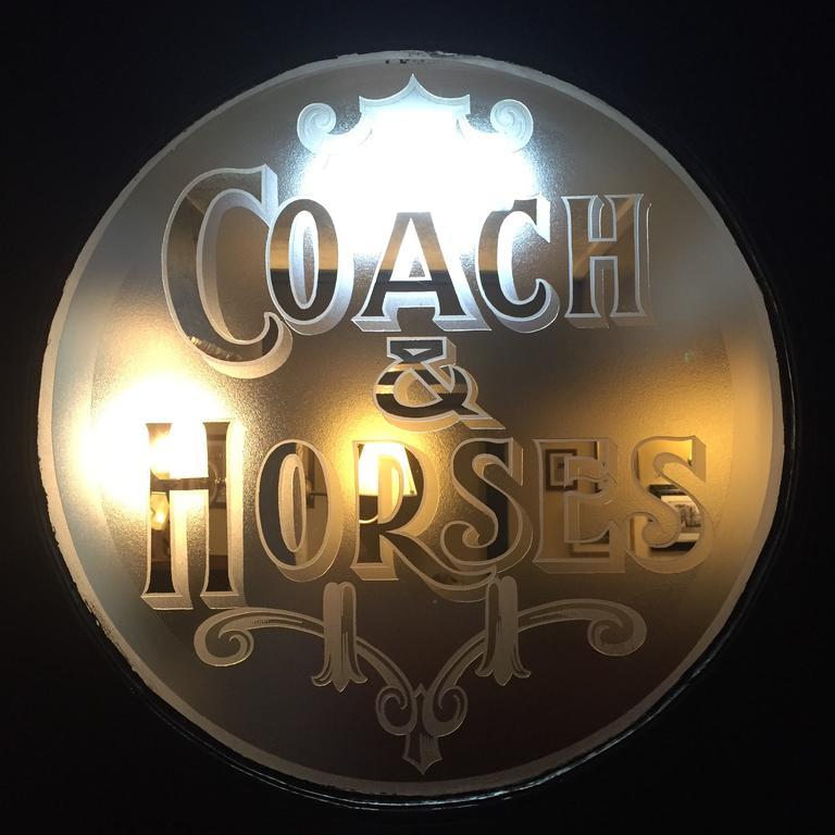 The Coach And Horses Inn Chepstow Exterior photo
